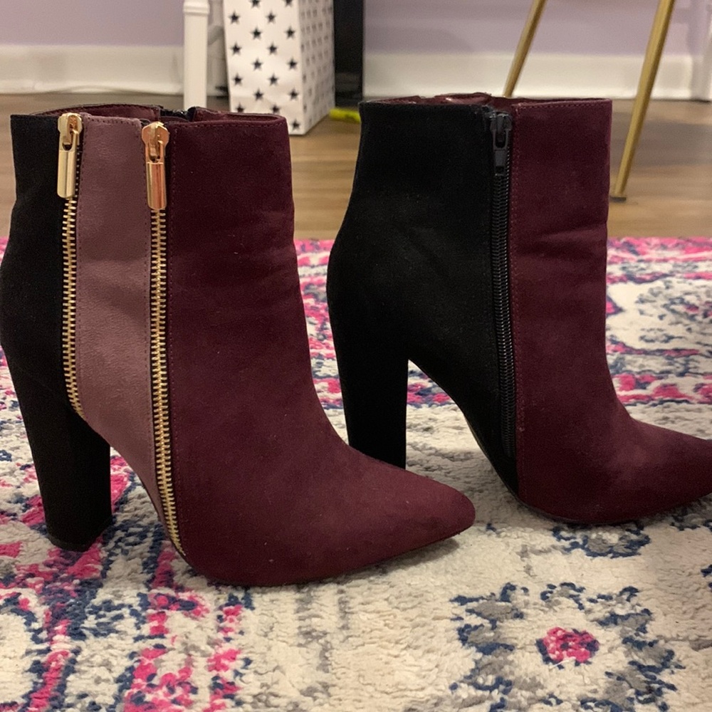 Lightly Loved! Tri Colored Just Fab Boots